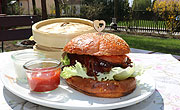 Spezialität: Ochsenburger Pulled Beef im Landgasthof Vogelsang (©Foto: Martin Schmitz)